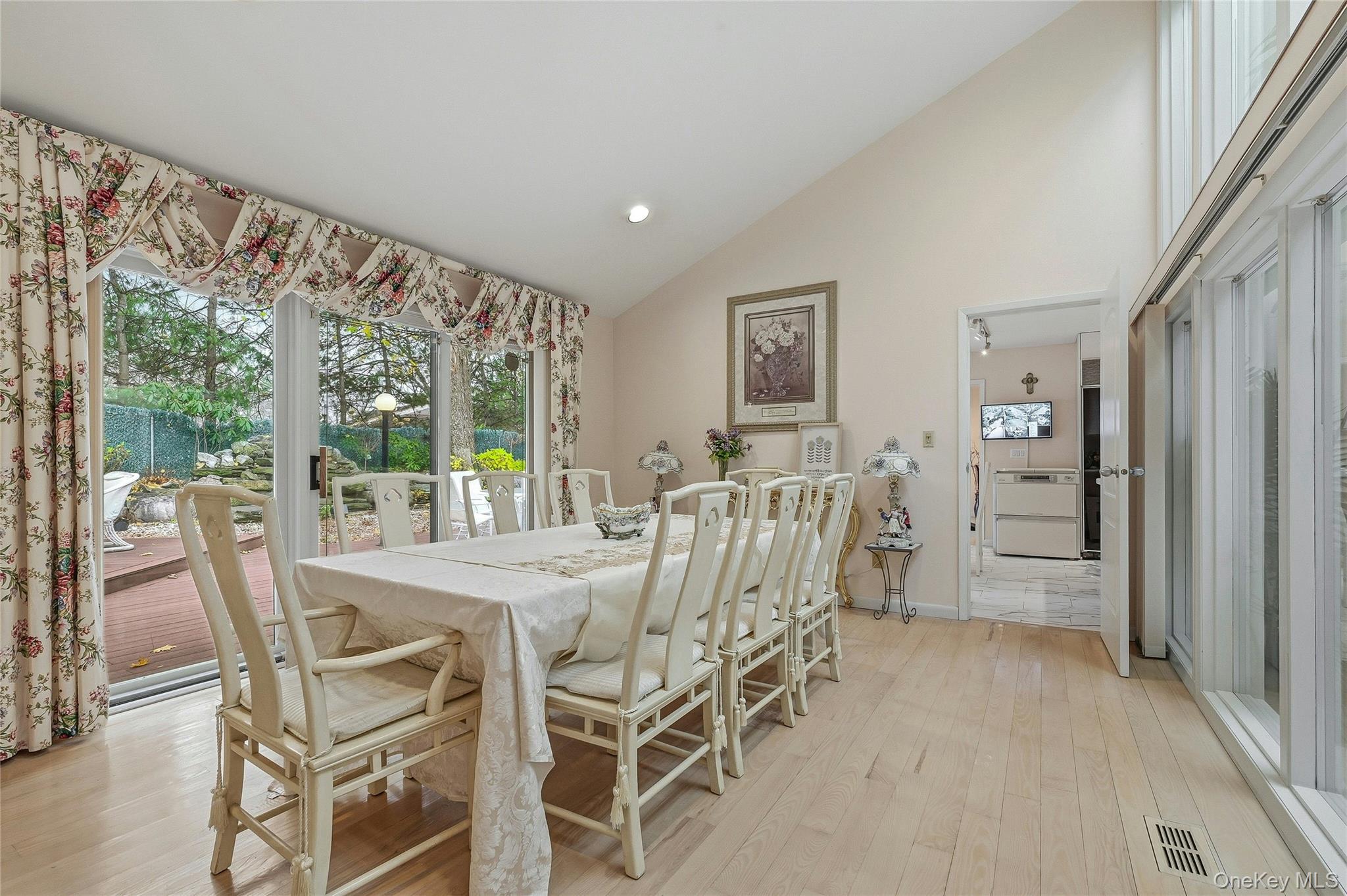 43 Bristol Drive, Manhasset, NY 11030