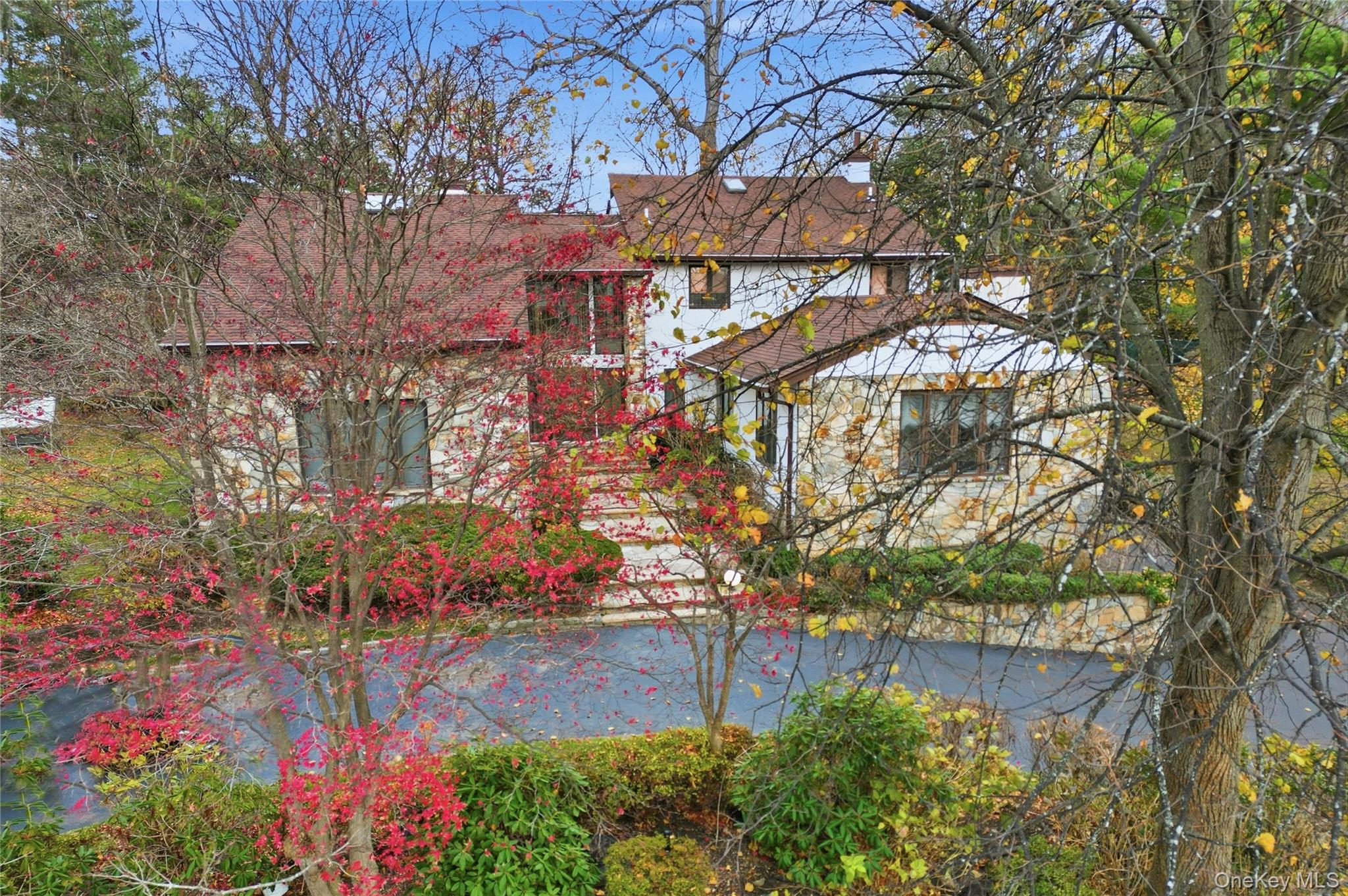 43 Bristol Drive, Manhasset, NY 11030