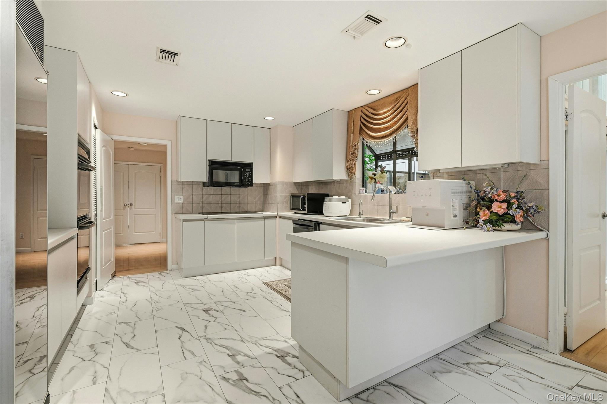 43 Bristol Drive, Manhasset, NY 11030