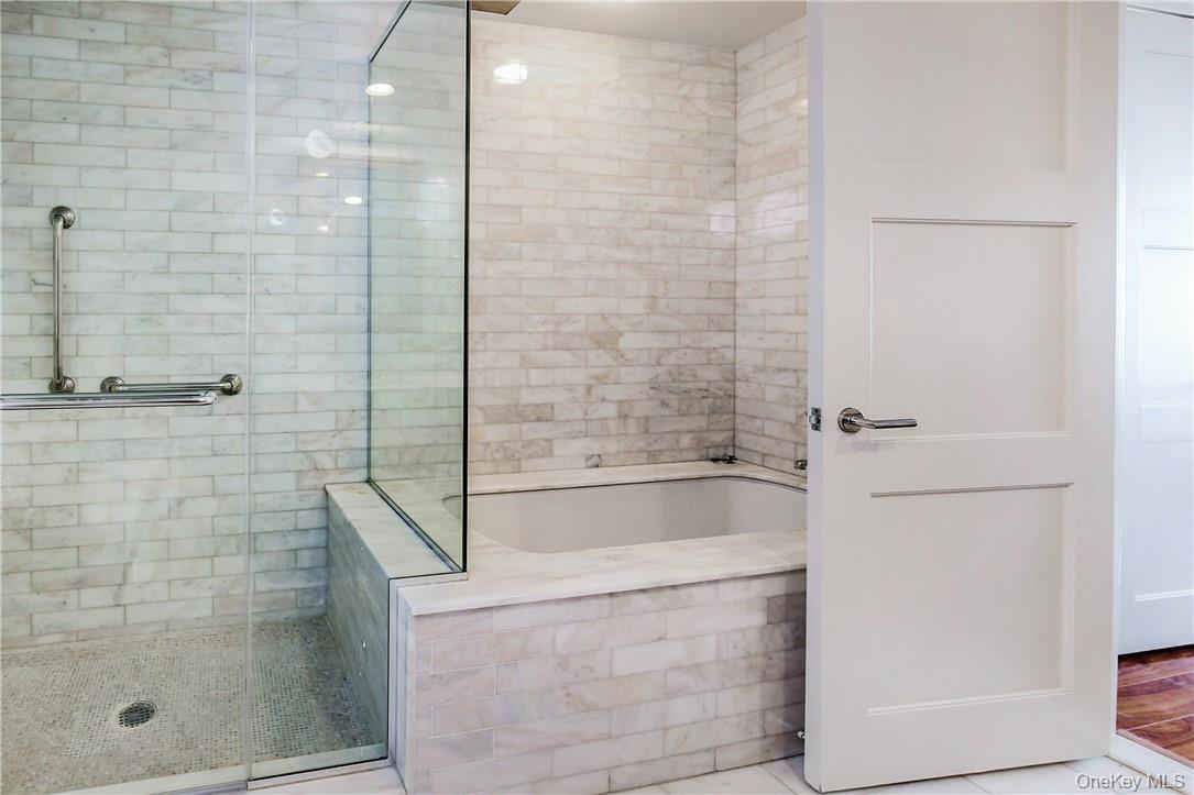 1 Renaissance Square # 11G, White Plains, NY 10601