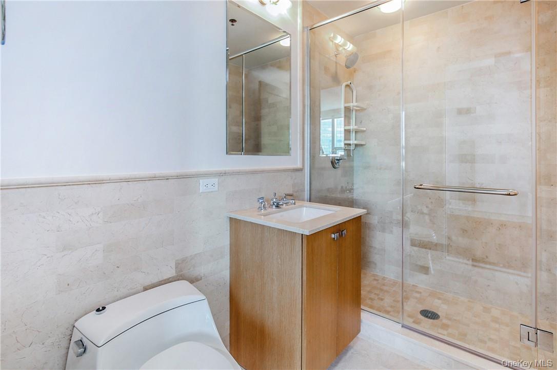 1 Renaissance Square # 11G, White Plains, NY 10601