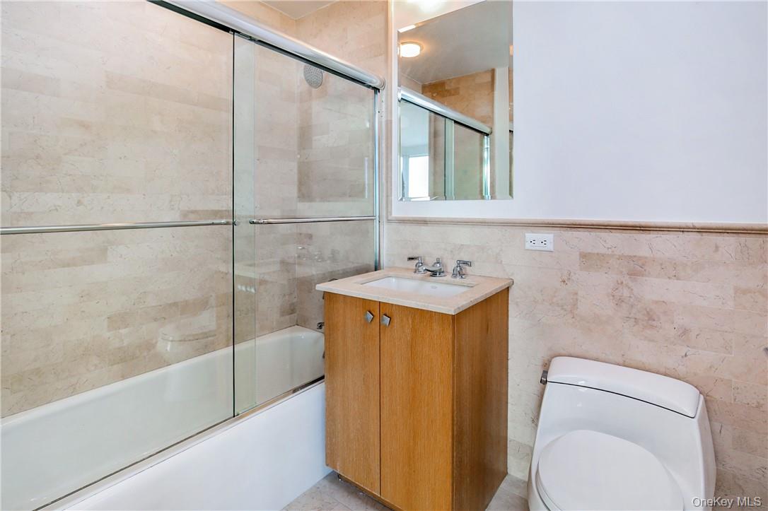 1 Renaissance Square # 11G, White Plains, NY 10601