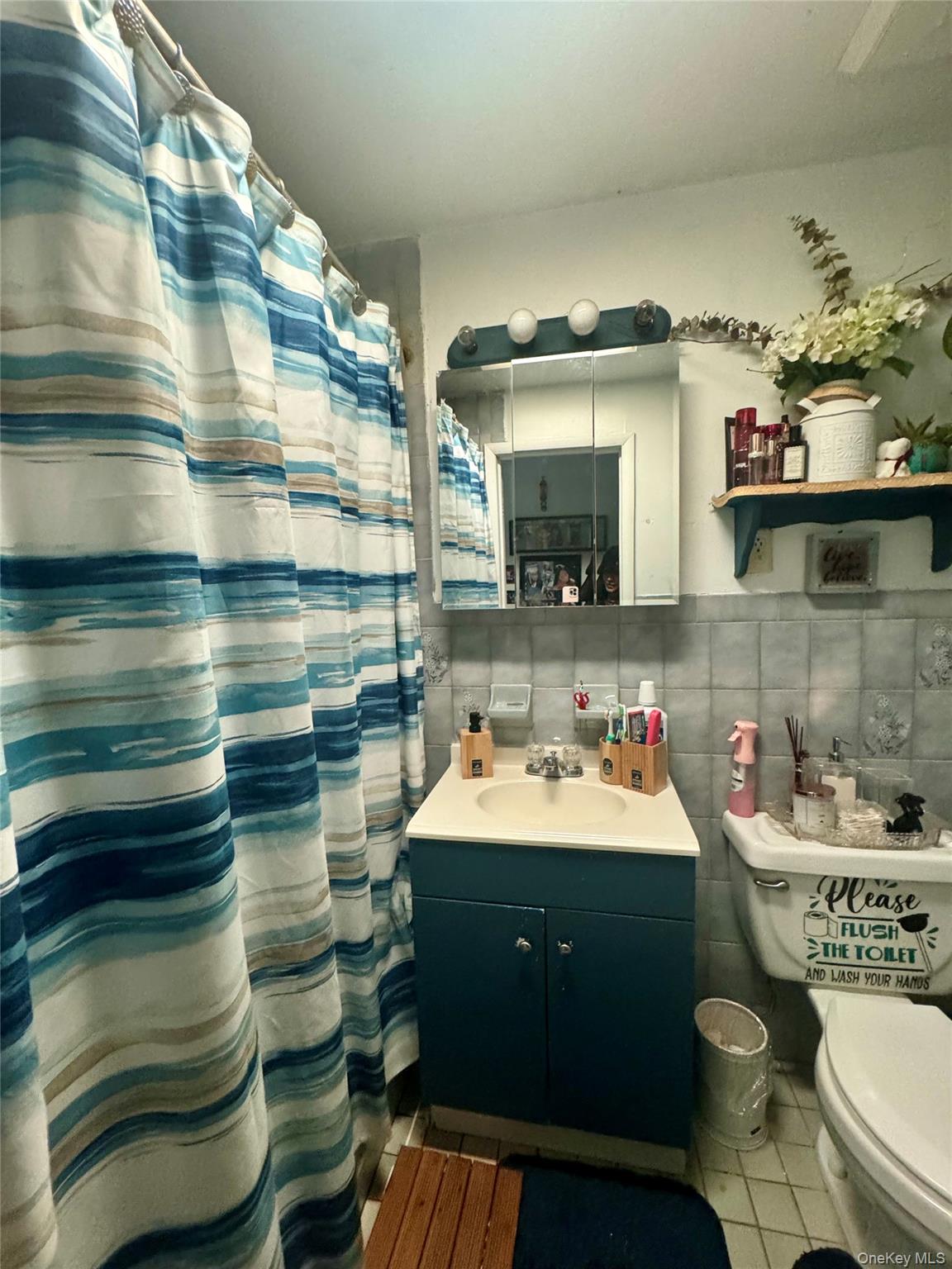 182 Lincoln Avenue, Brooklyn, NY 11208