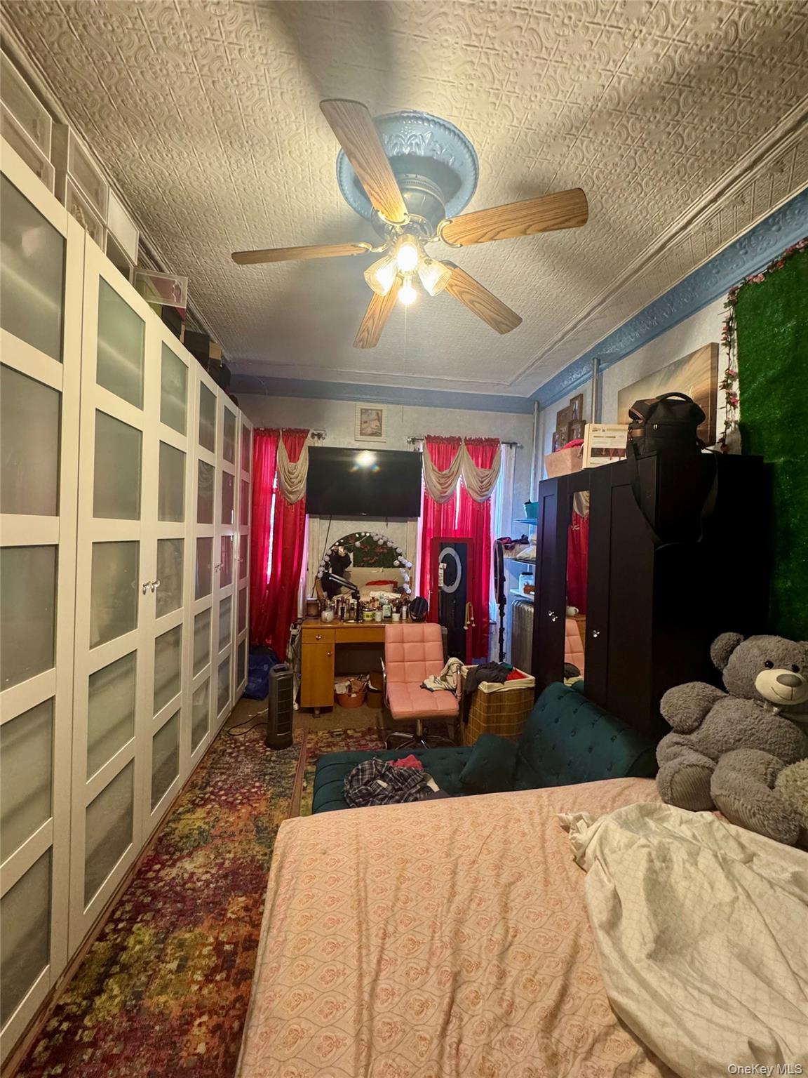 182 Lincoln Avenue, Brooklyn, NY 11208