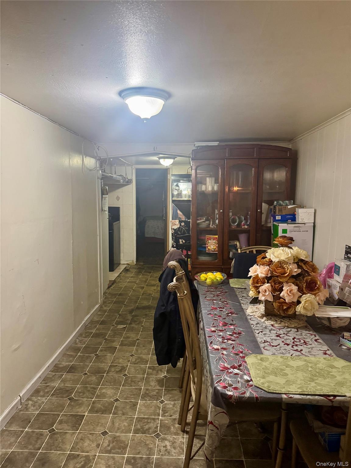 182 Lincoln Avenue, Brooklyn, NY 11208