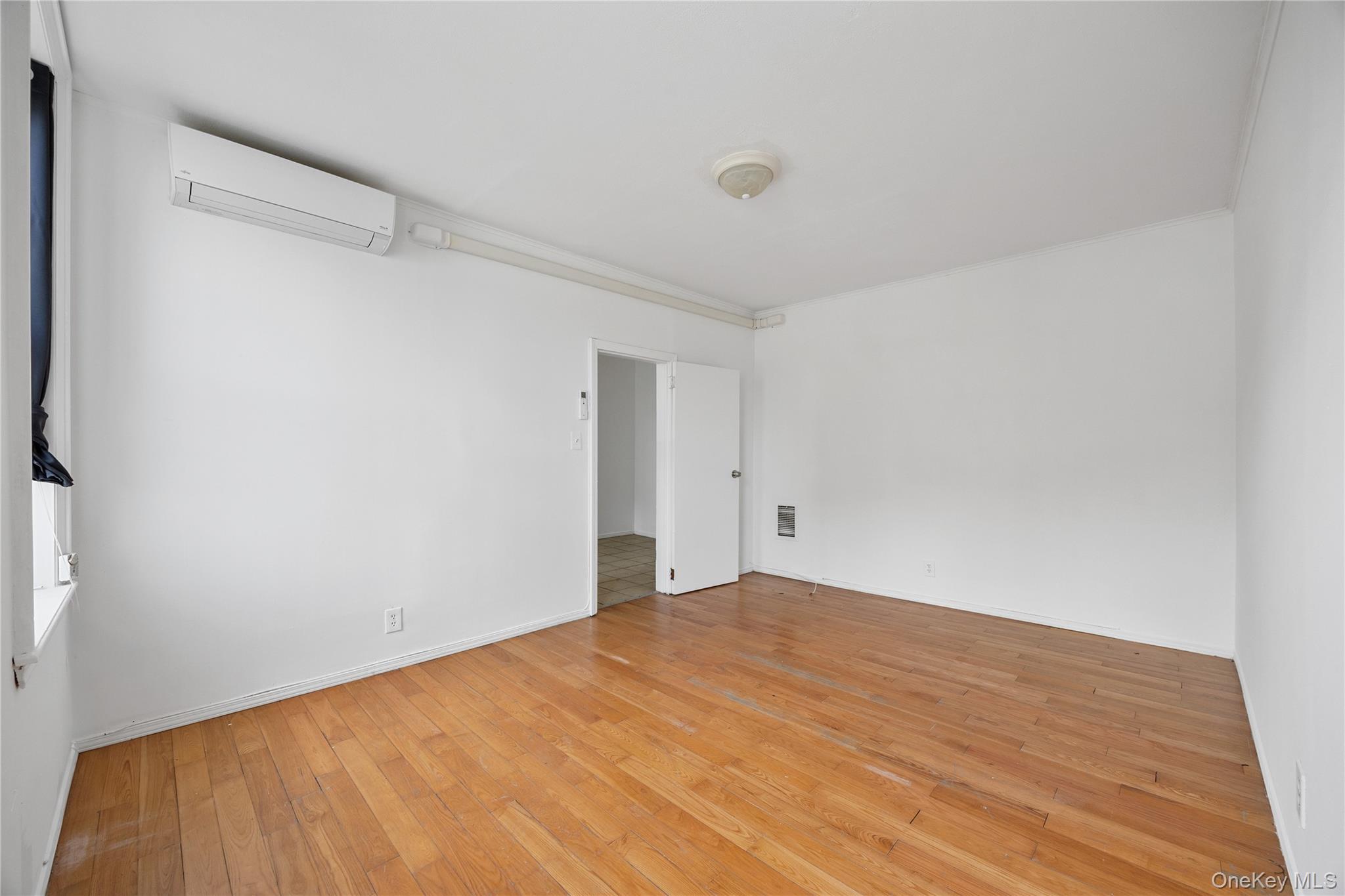 71-11 68th Street, Ridgewood, NY 11385