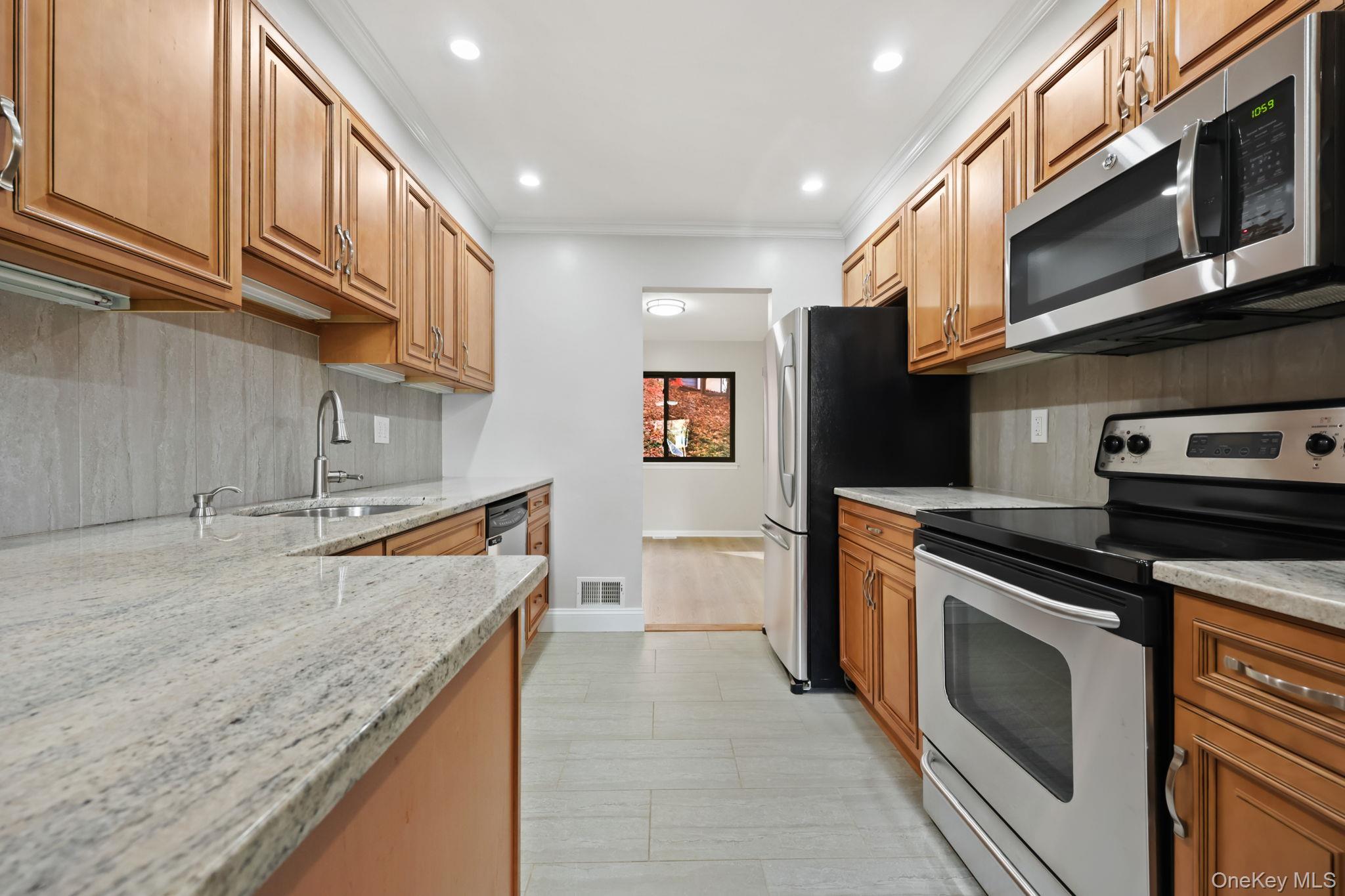 42 Timber Ridge, Mount Kisco, NY 10549