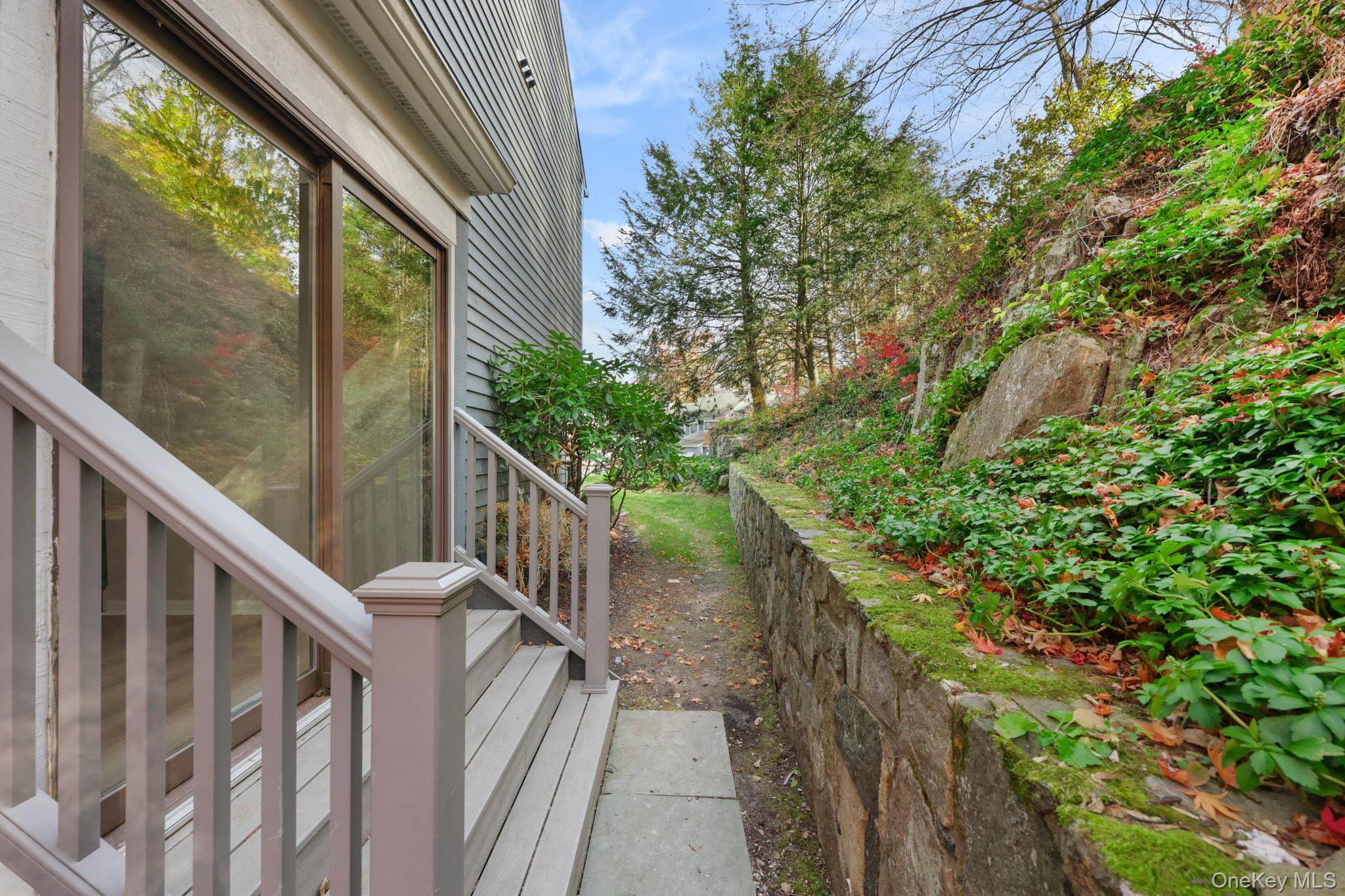 42 Timber Ridge, Mount Kisco, NY 10549