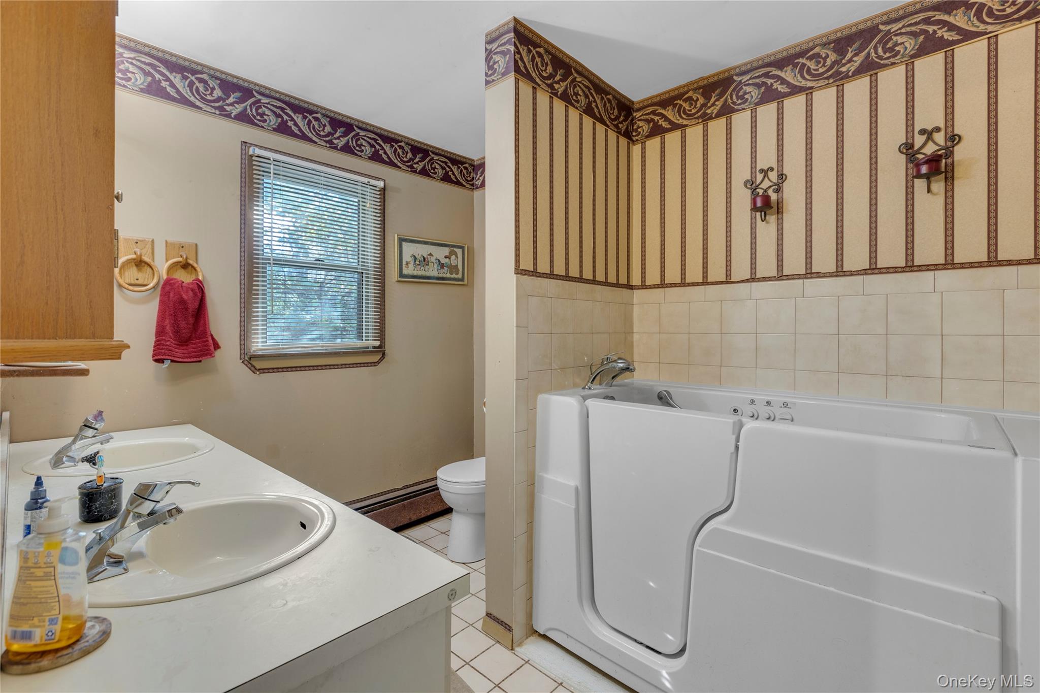 1111A Washington Drive # A, Centerport, NY 11721