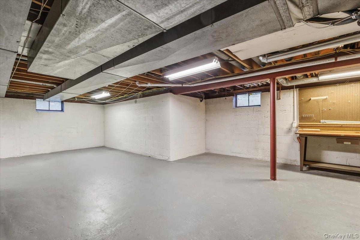 71 Midchester Avenue, White Plains, NY 10606