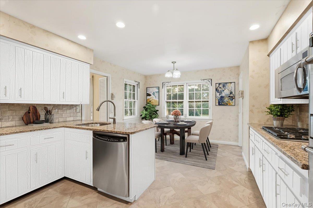 71 Midchester Avenue, White Plains, NY 10606