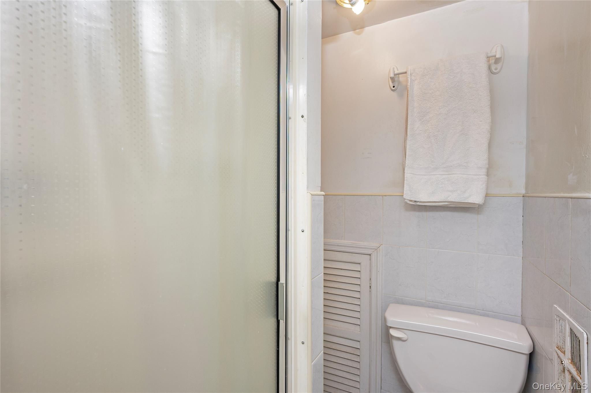 68 Myles Avenue, Levittown, NY 11756