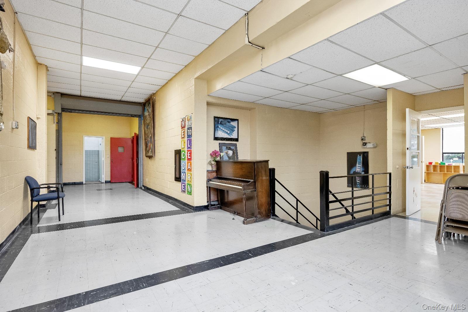 81 S Long Beach Avenue, Freeport, NY 11520