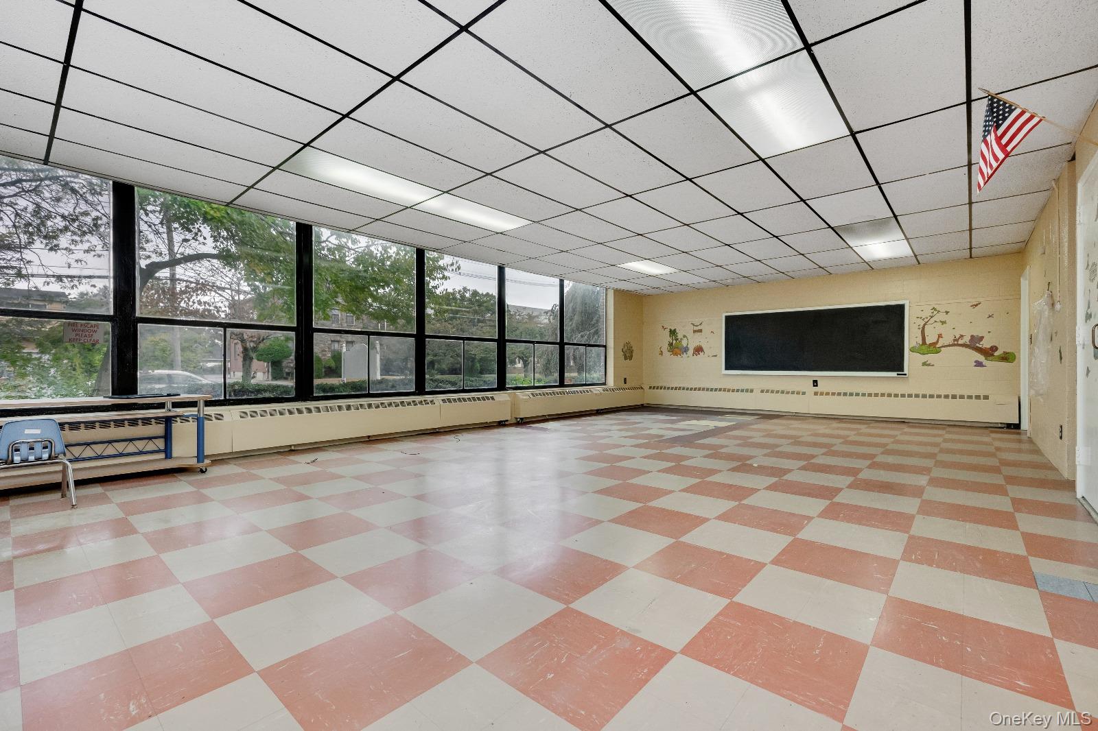 81 S Long Beach Avenue, Freeport, NY 11520