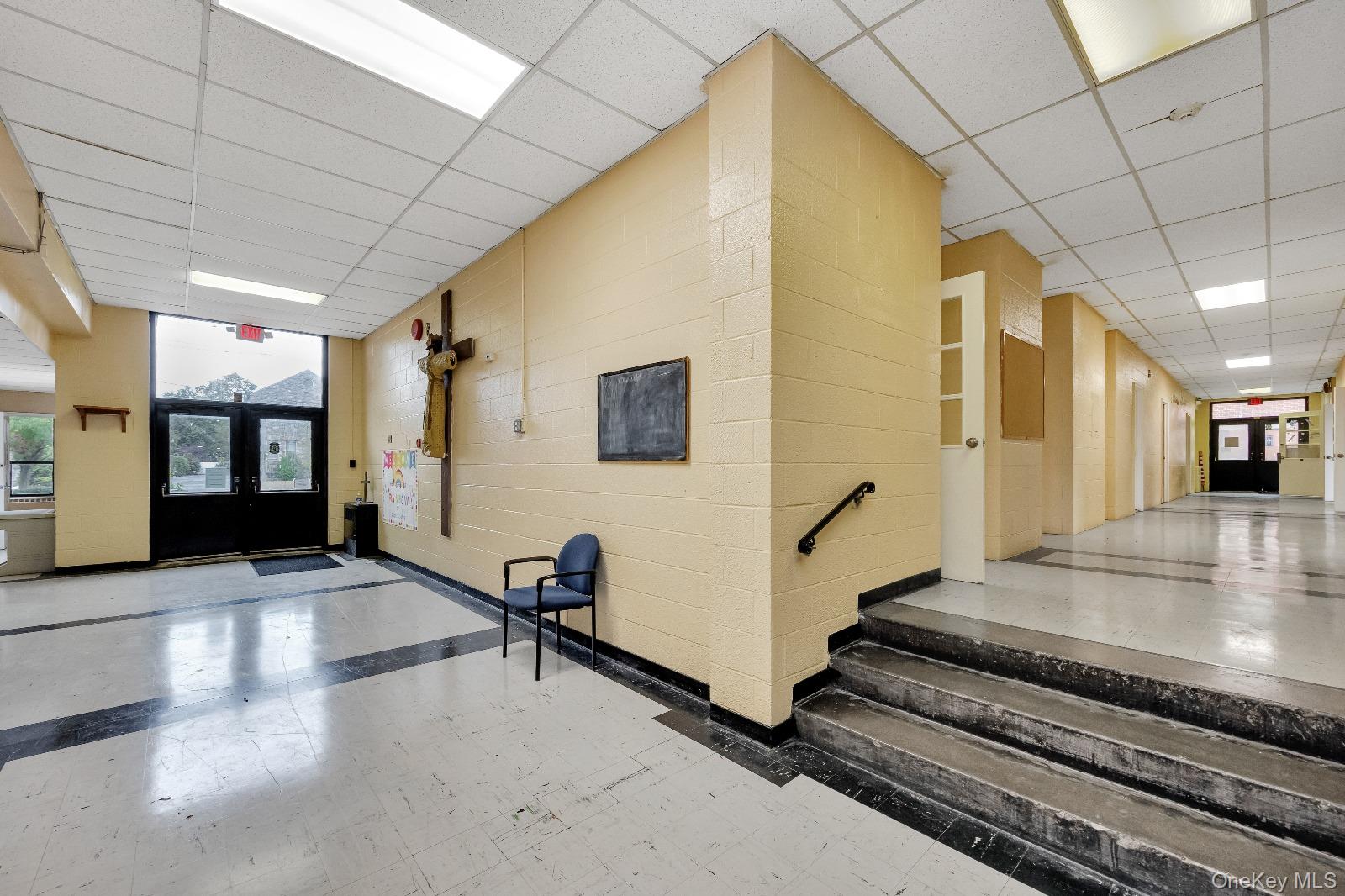 81 S Long Beach Avenue, Freeport, NY 11520