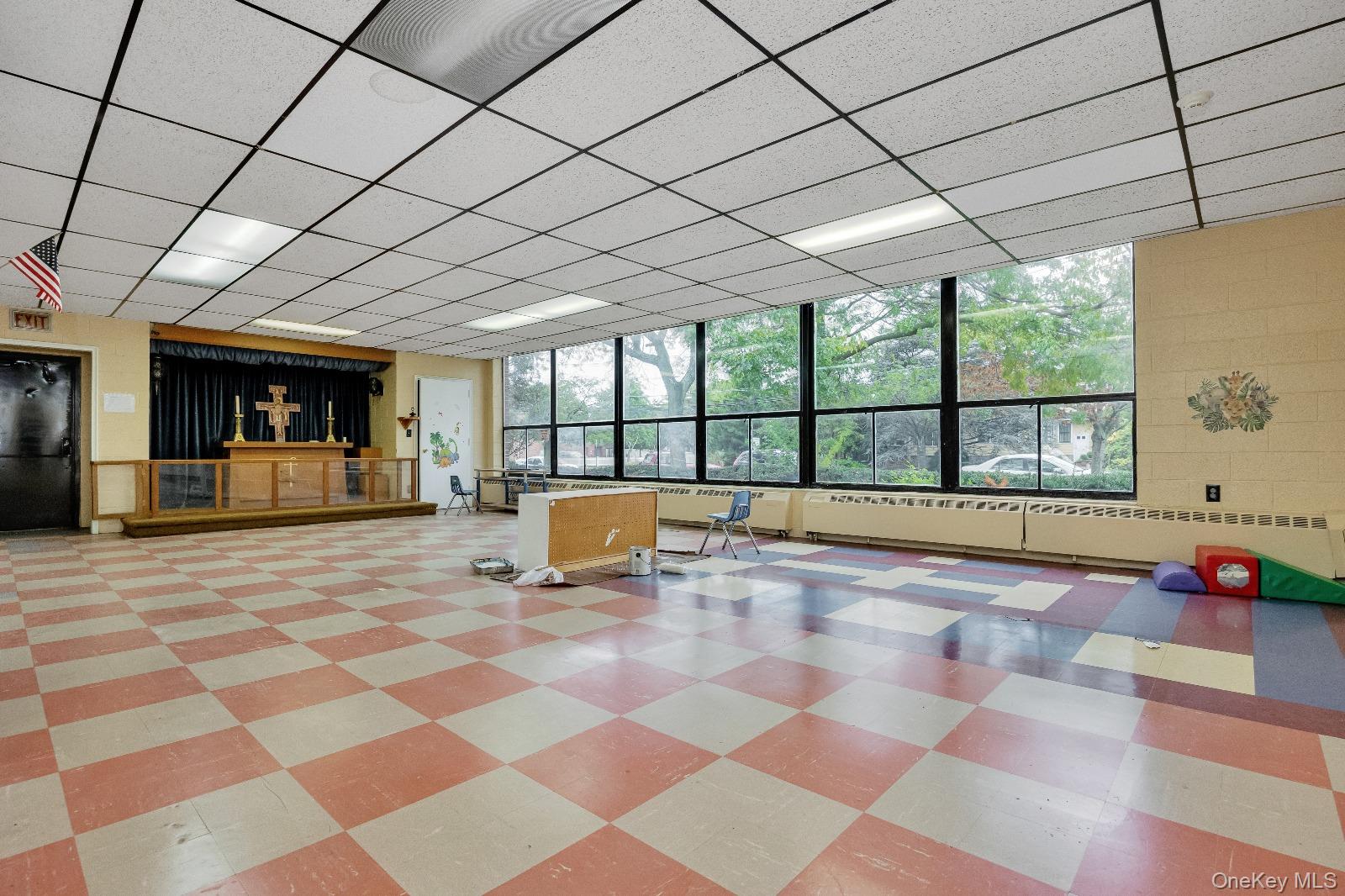 81 S Long Beach Avenue, Freeport, NY 11520