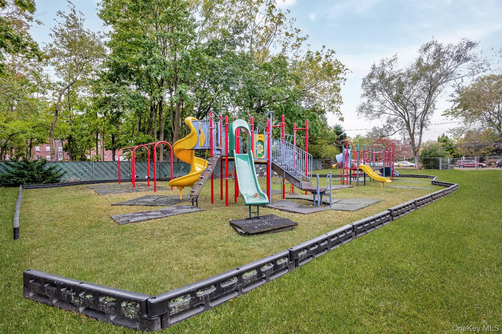 81 S Long Beach Avenue, Freeport, NY 11520