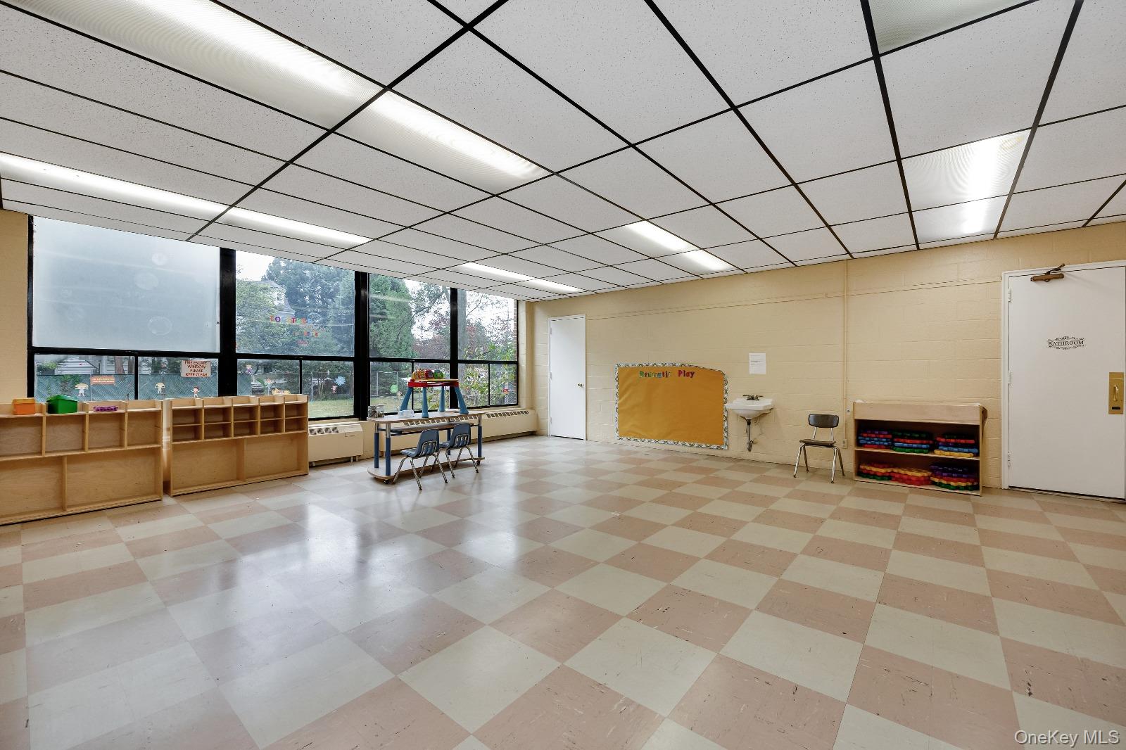 81 S Long Beach Avenue, Freeport, NY 11520