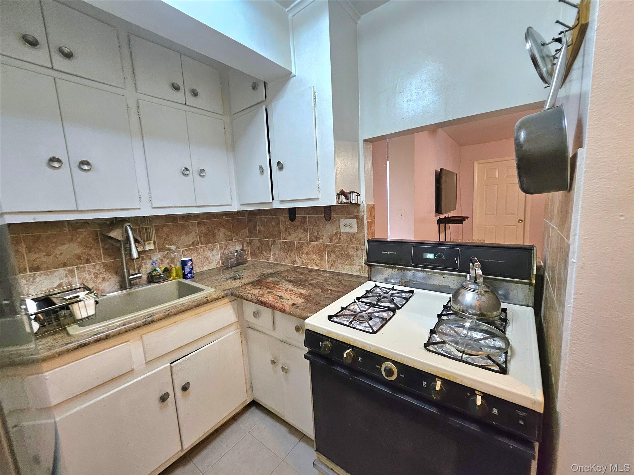 87-70 173 Street # 6H, Jamaica, NY 11432