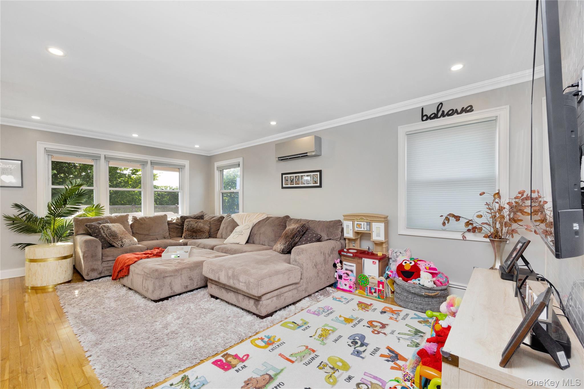 464 Lindell Boulevard # 2nd FL, Long Beach, NY 11561