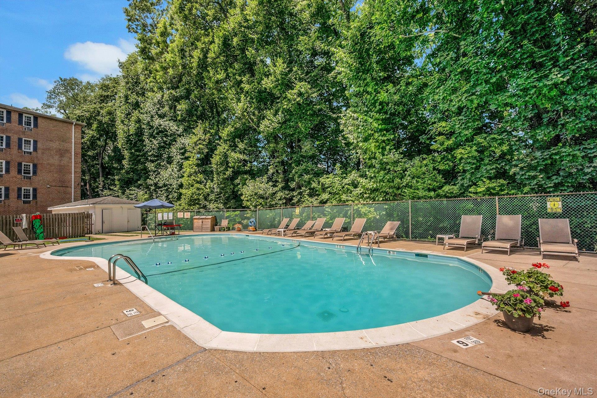 4 Consulate Drive # 1B, Tuckahoe, NY 10707