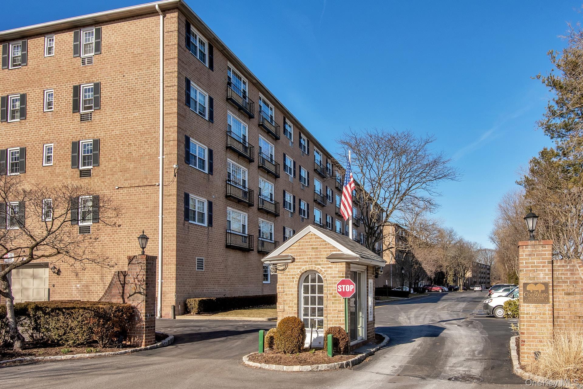 4 Consulate Drive # 1B, Tuckahoe, NY 10707