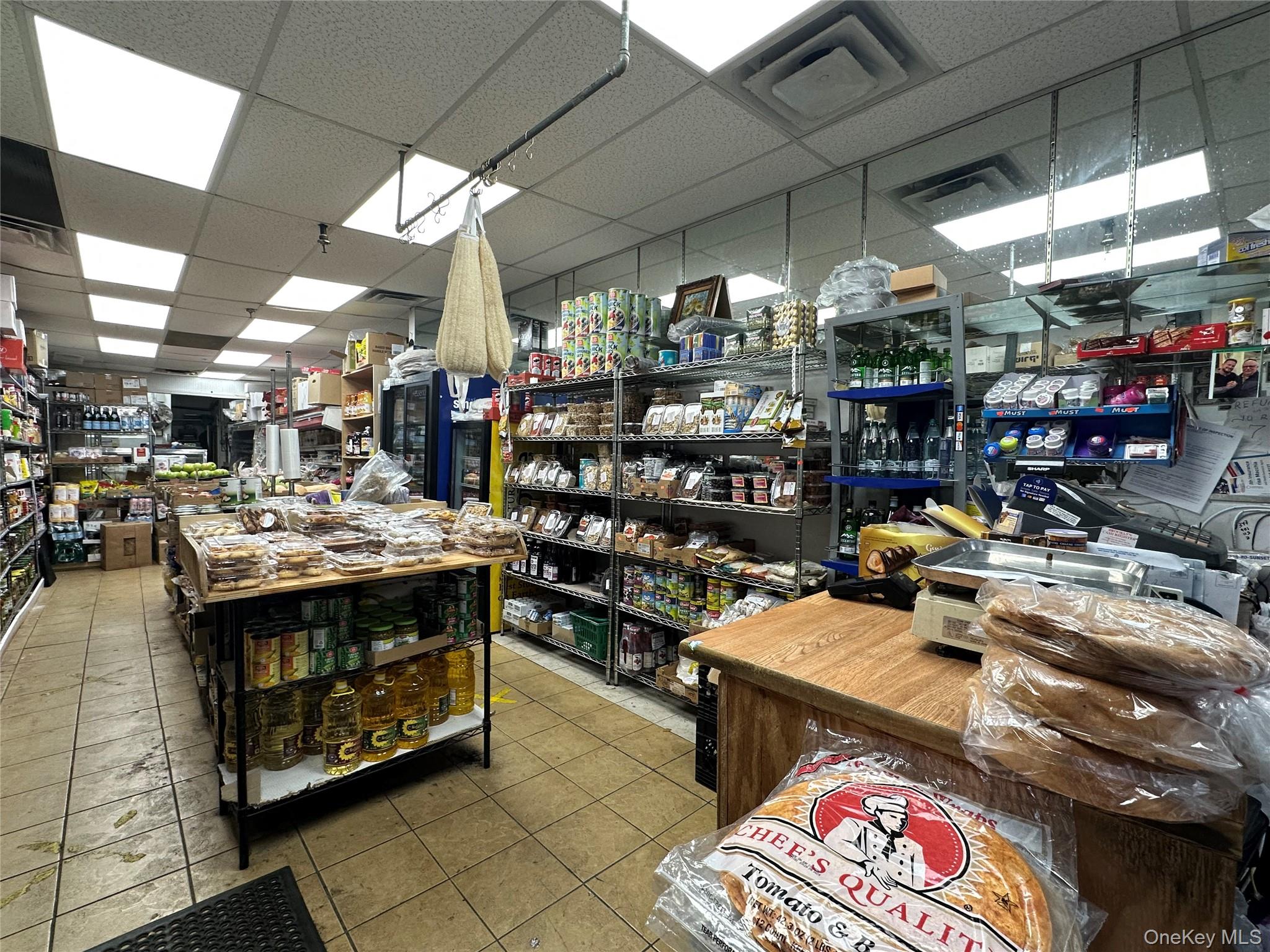 116-33 Metropolitan Avenue, Richmond Hill, NY 11418