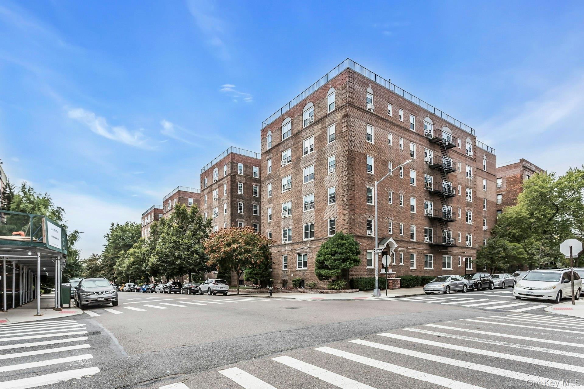 99-45 67th Road # 422, Forest Hills, NY 11375