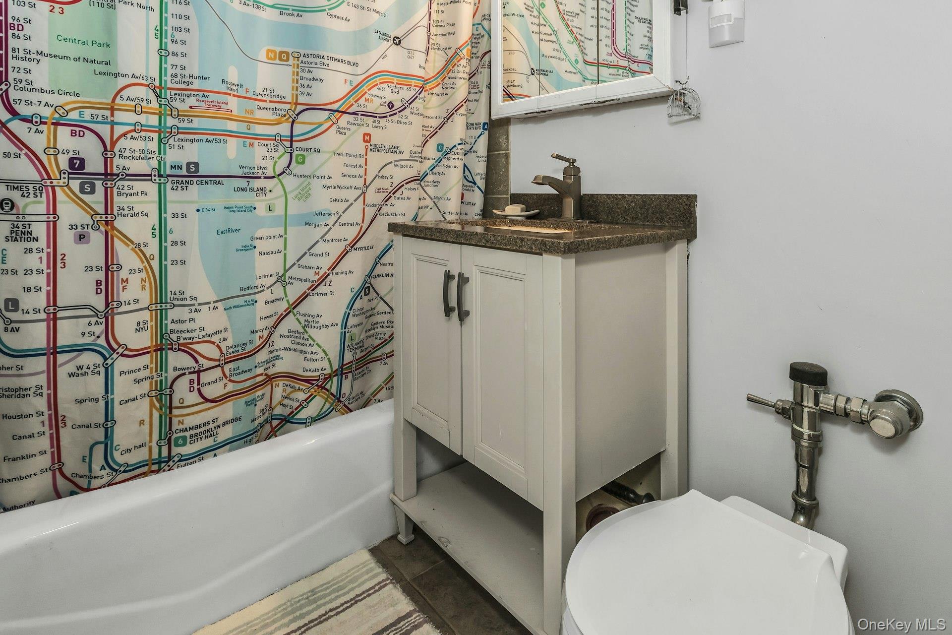 99-45 67th Road # 422, Forest Hills, NY 11375