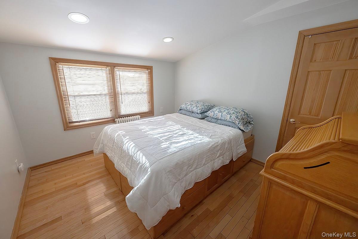 471 Windsor Place, Oceanside, NY 11572