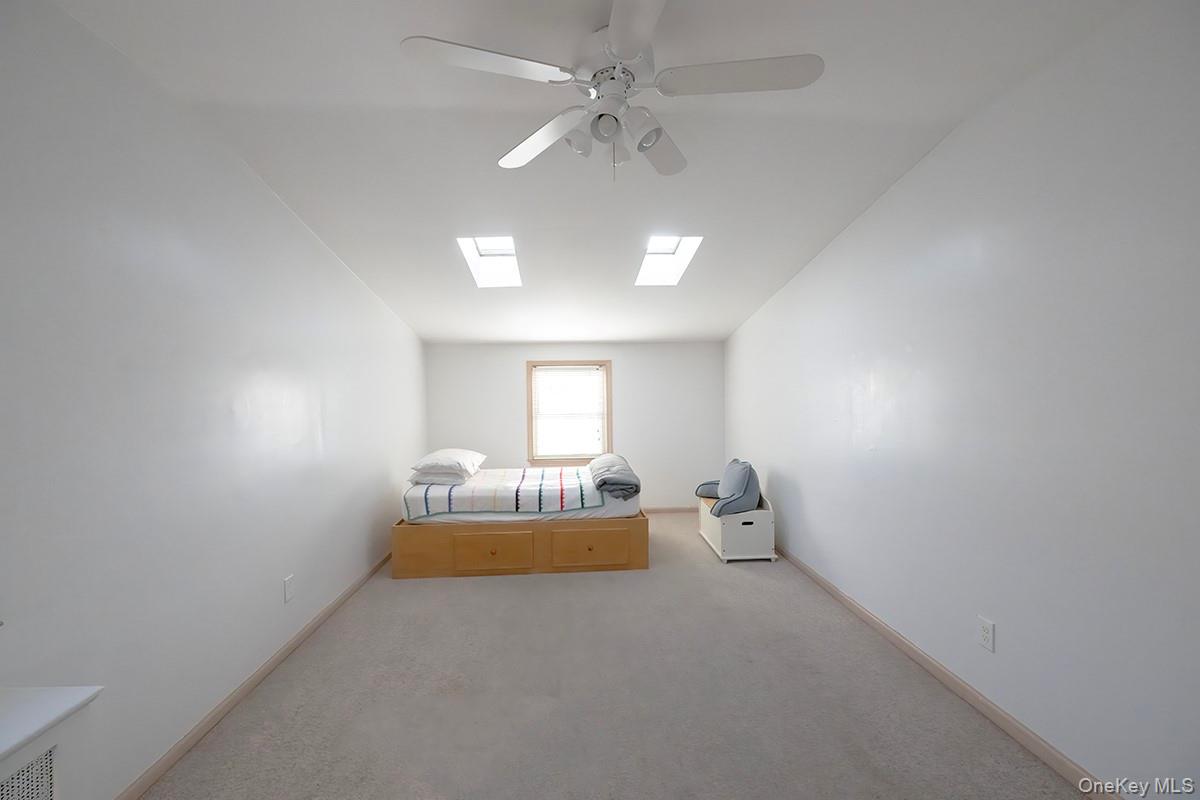 471 Windsor Place, Oceanside, NY 11572