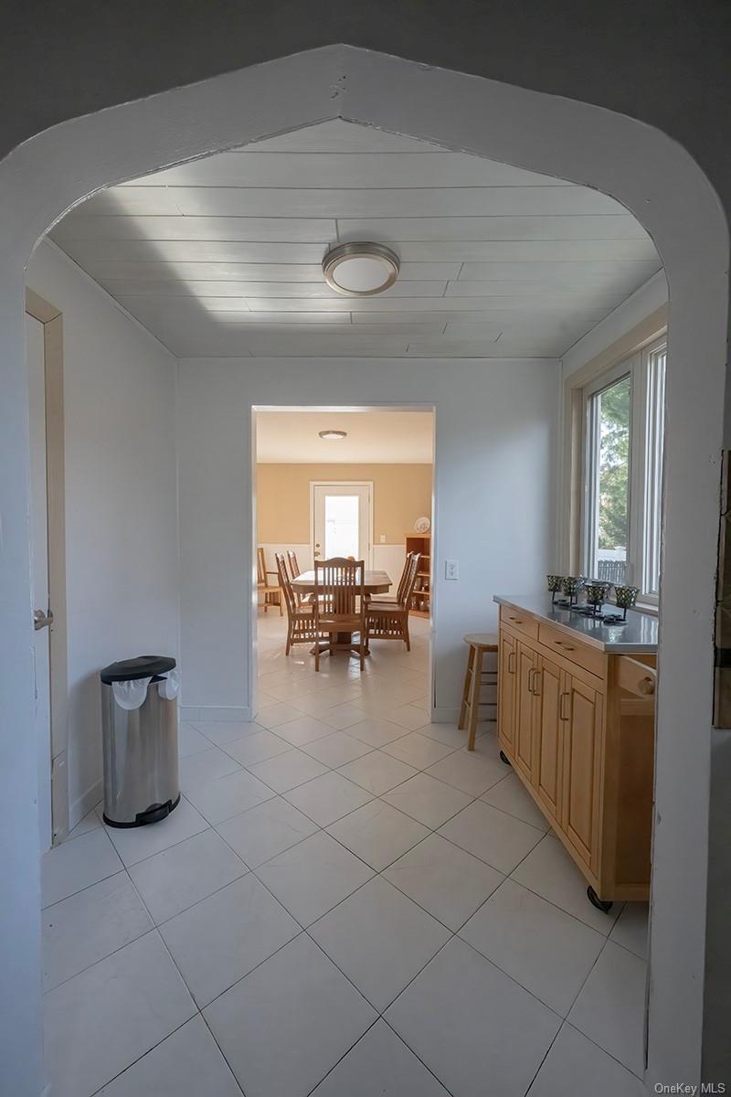 471 Windsor Place, Oceanside, NY 11572