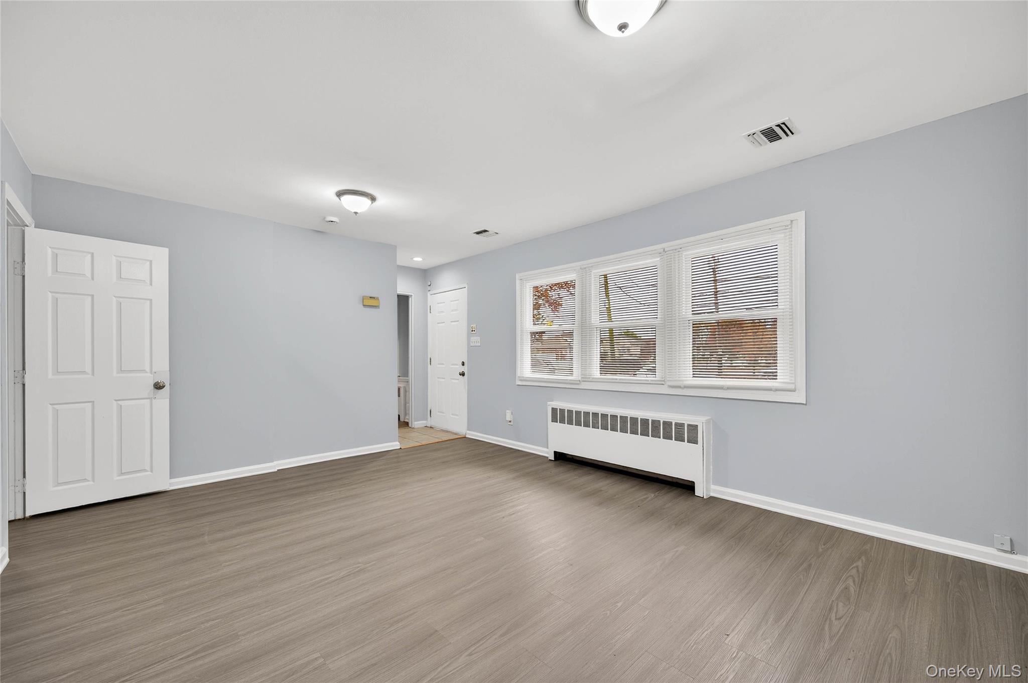 552 Old Country Road, Plainview, NY 11803