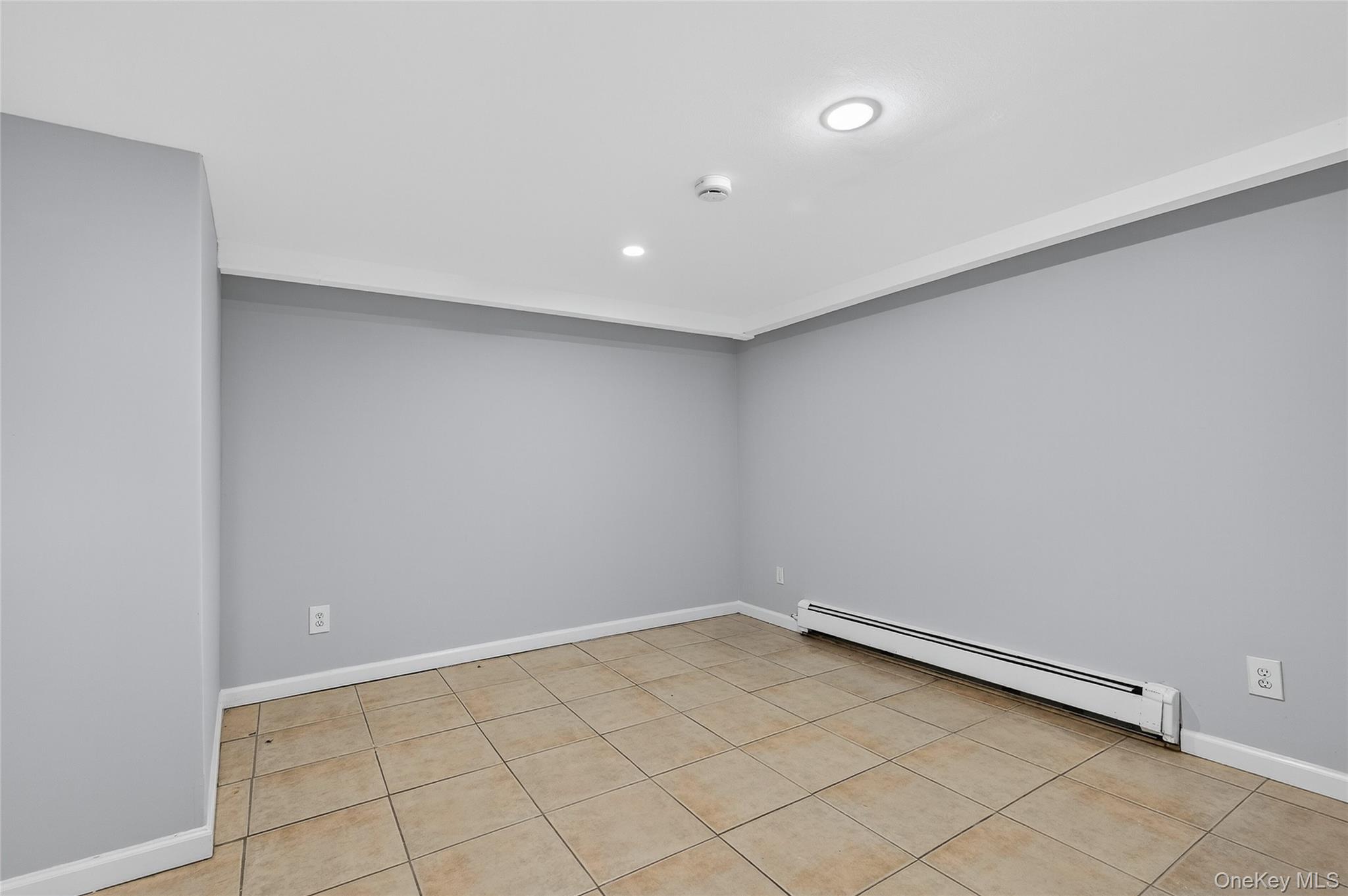 552 Old Country Road, Plainview, NY 11803