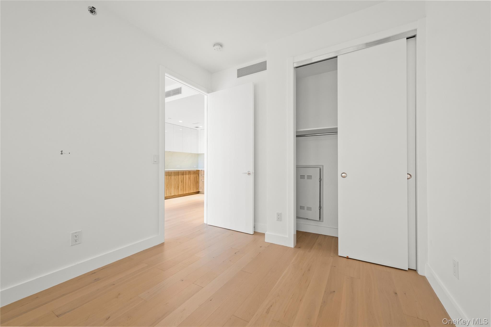 136-18 Maple Avenue # 5G, Flushing, NY 11355