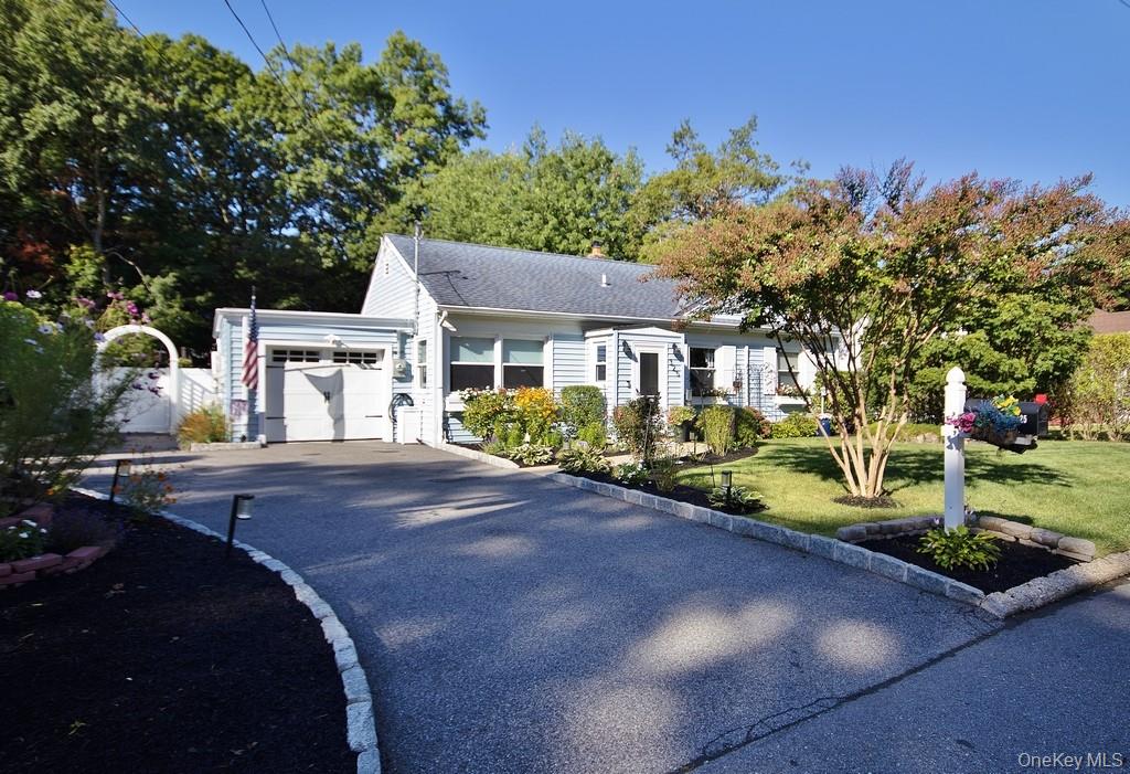 325 County Center Road, White Plains, NY 10603