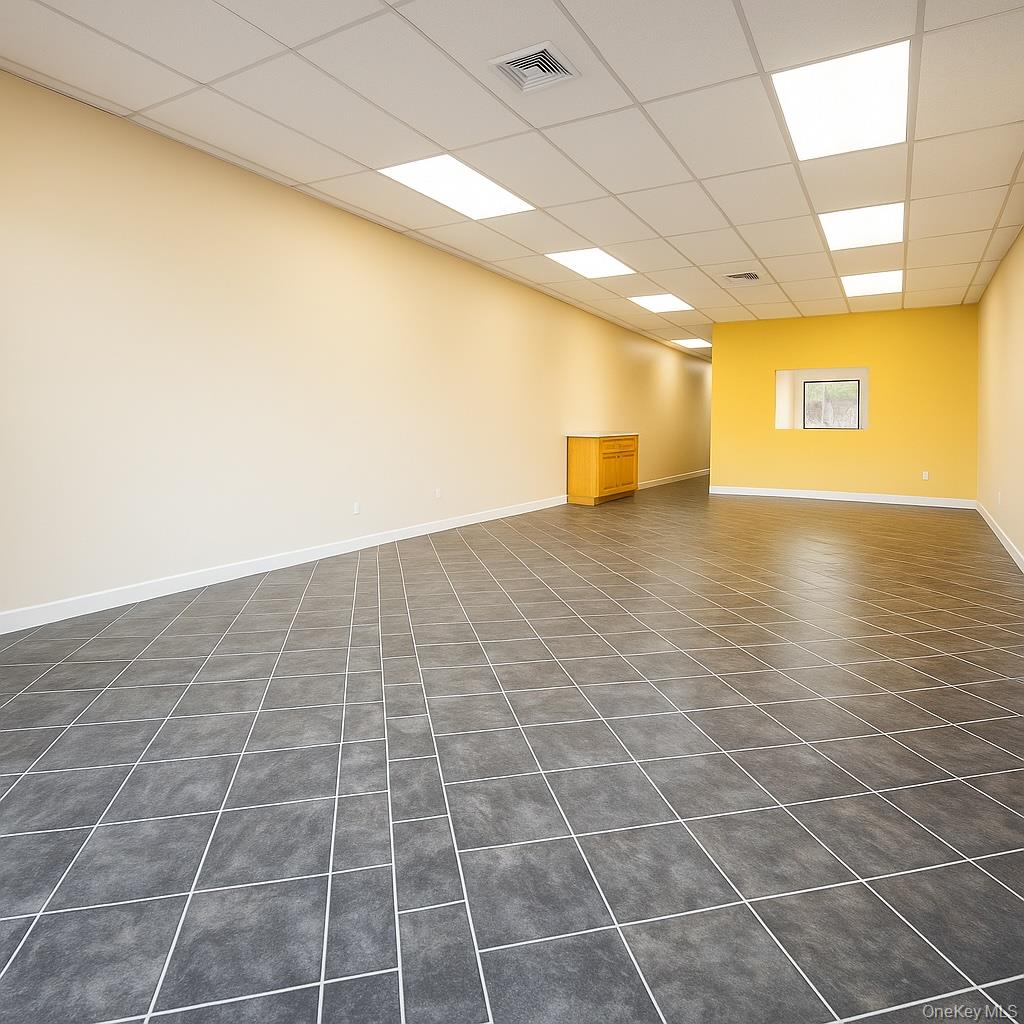 322 W Montauk Highway, Lindenhurst, NY 11757