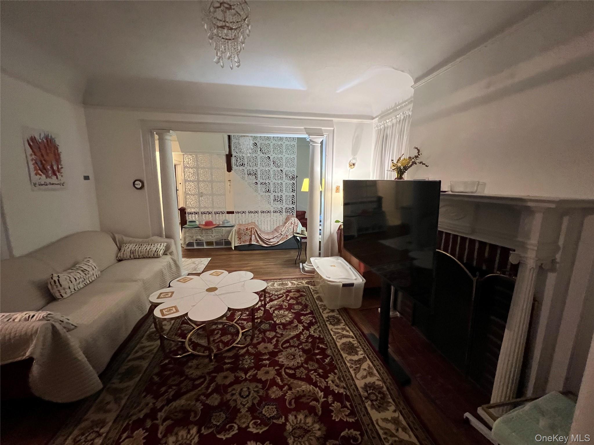 150-67 87 Avenue, Briarwood, NY 11432