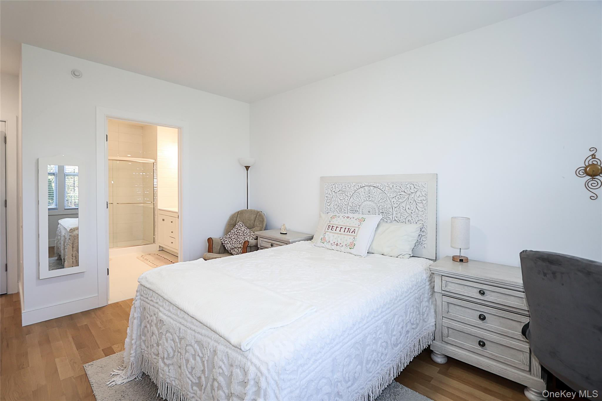 209 Breton Way, Glen Cove, NY 11542