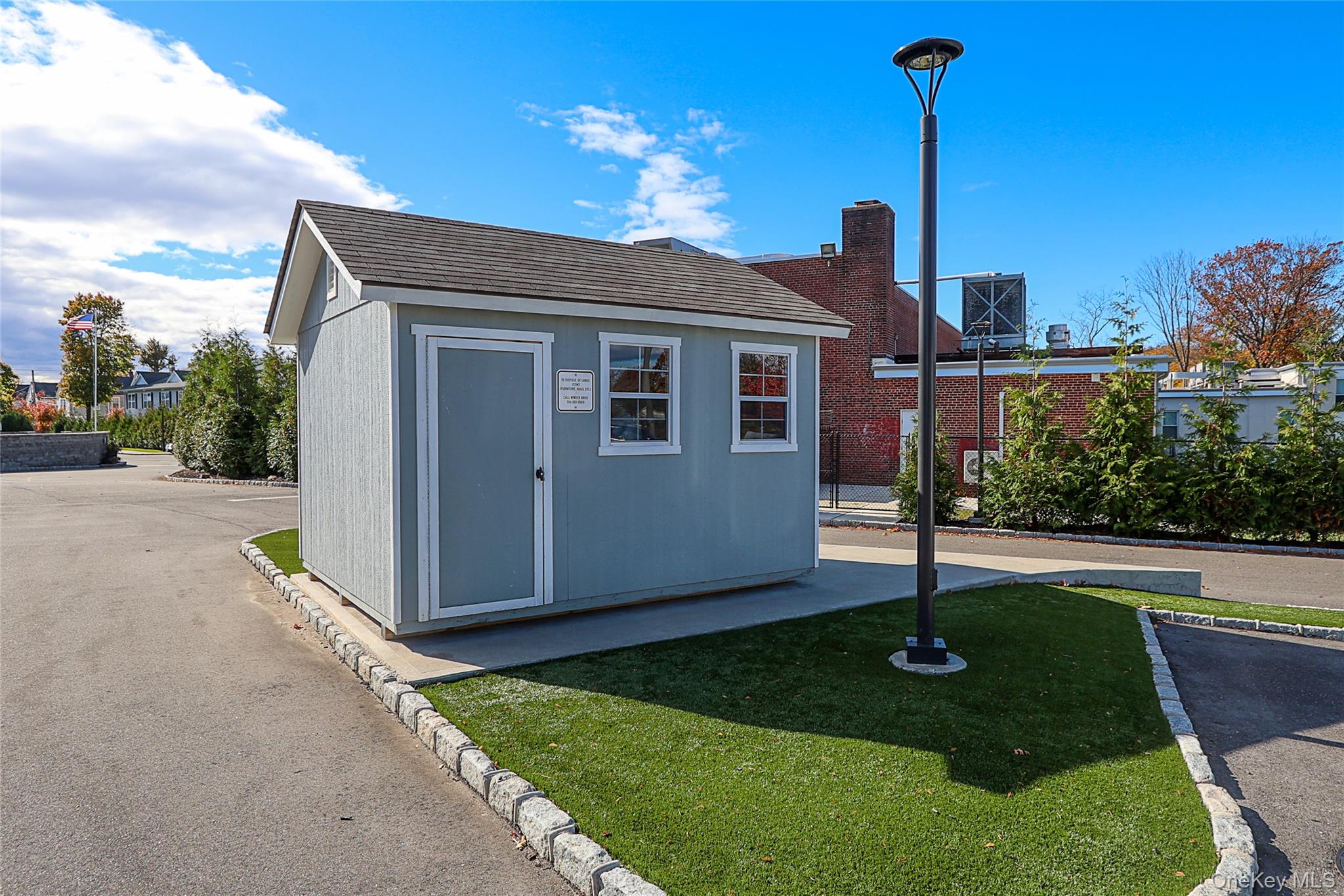 209 Breton Way, Glen Cove, NY 11542