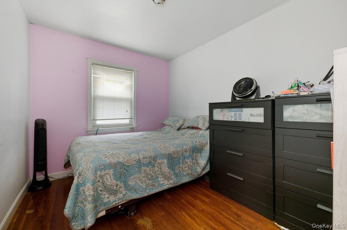 8754 110th Street, Richmond Hill, NY 11418