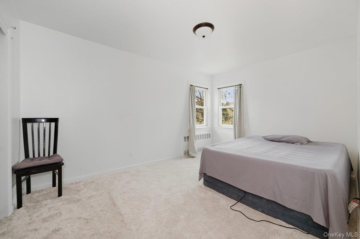 8754 110th Street, Richmond Hill, NY 11418