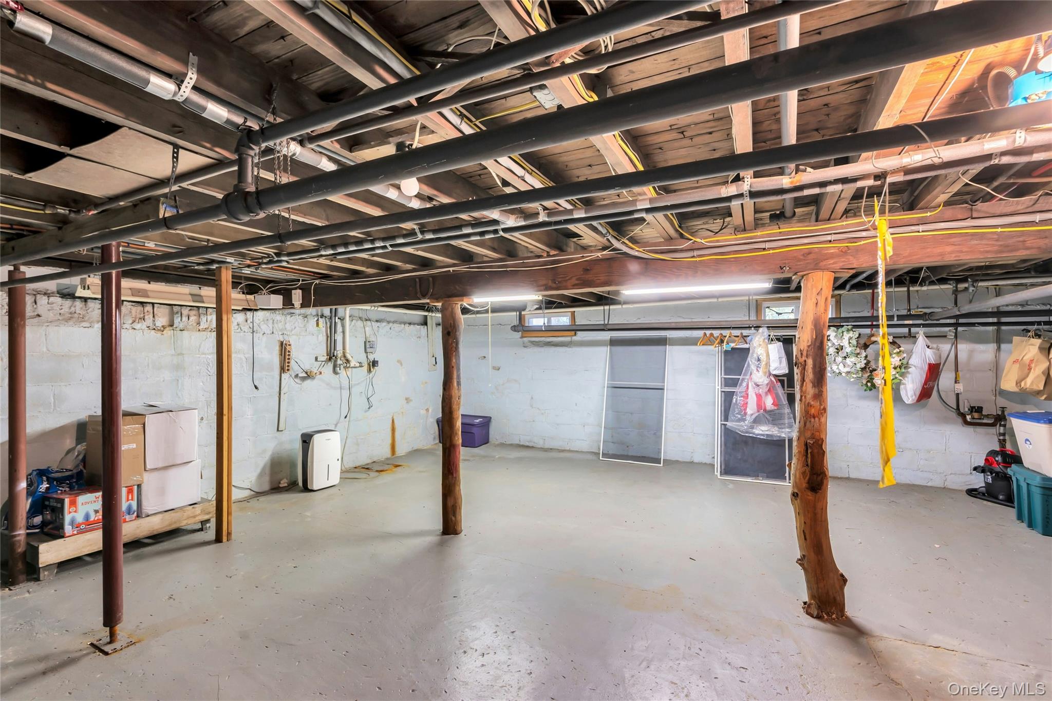 24 Elm Avenue, Smithtown, NY 11787