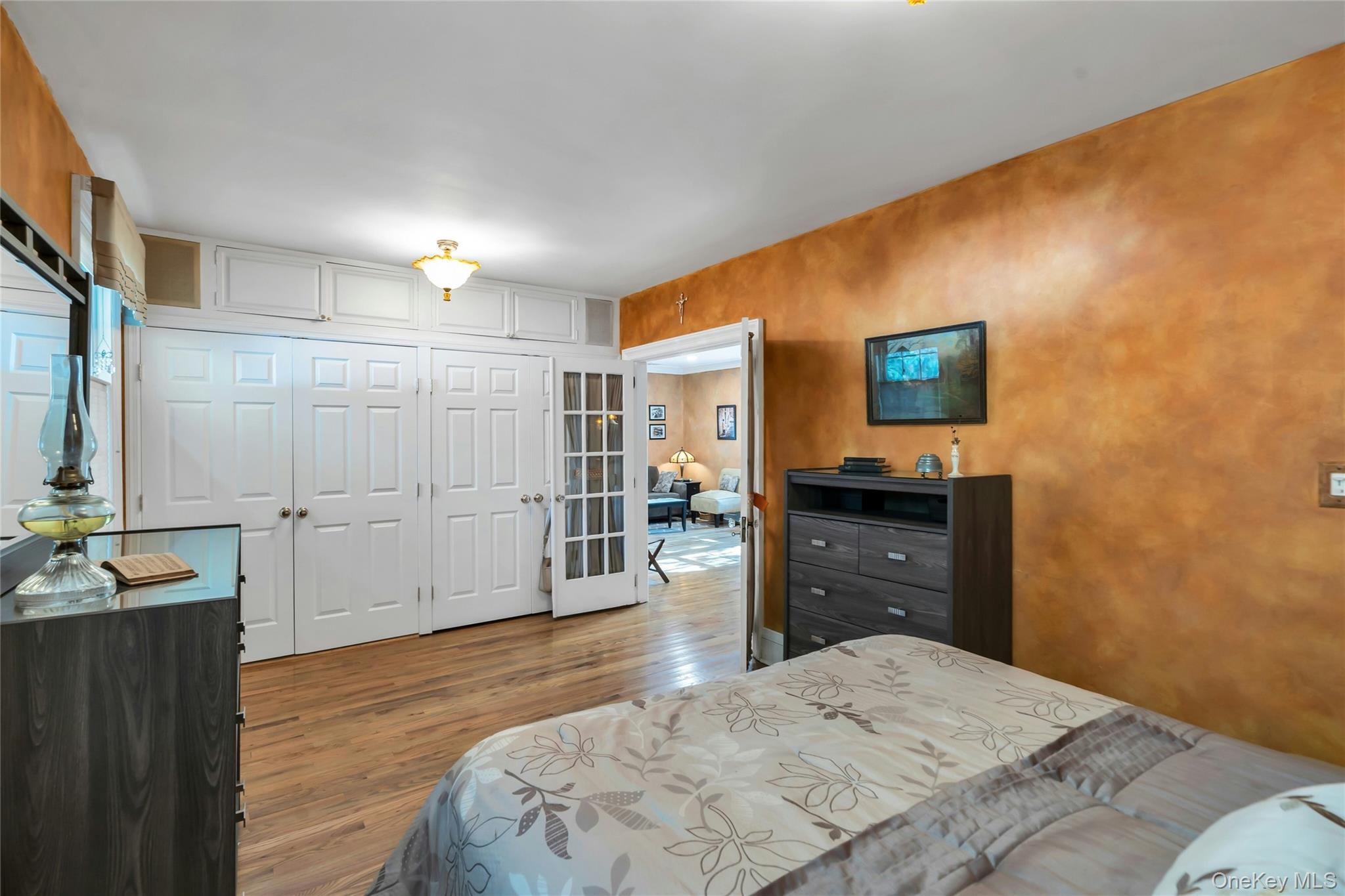 24 Elm Avenue, Smithtown, NY 11787