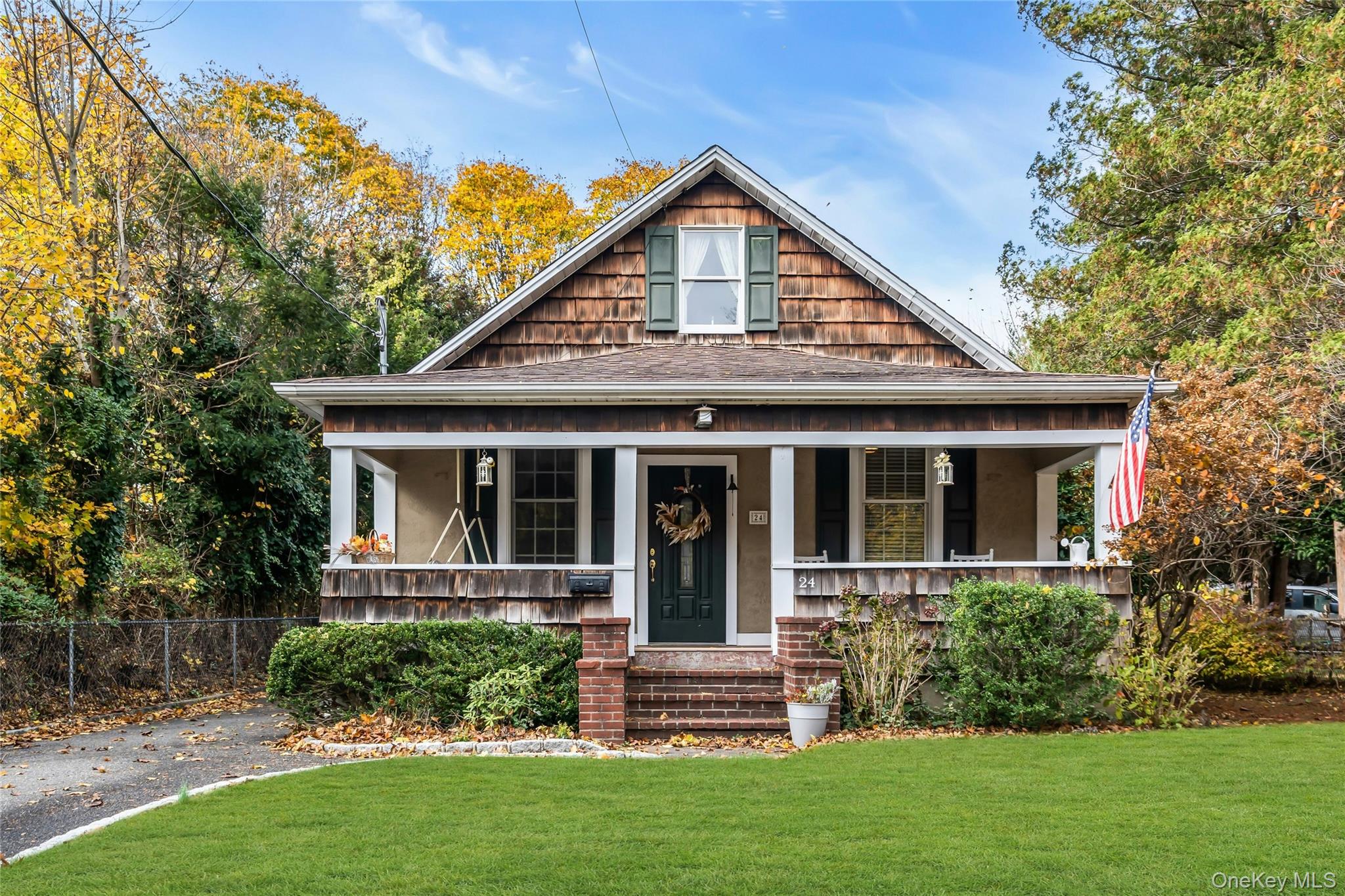 24 Elm Avenue, Smithtown, NY 11787