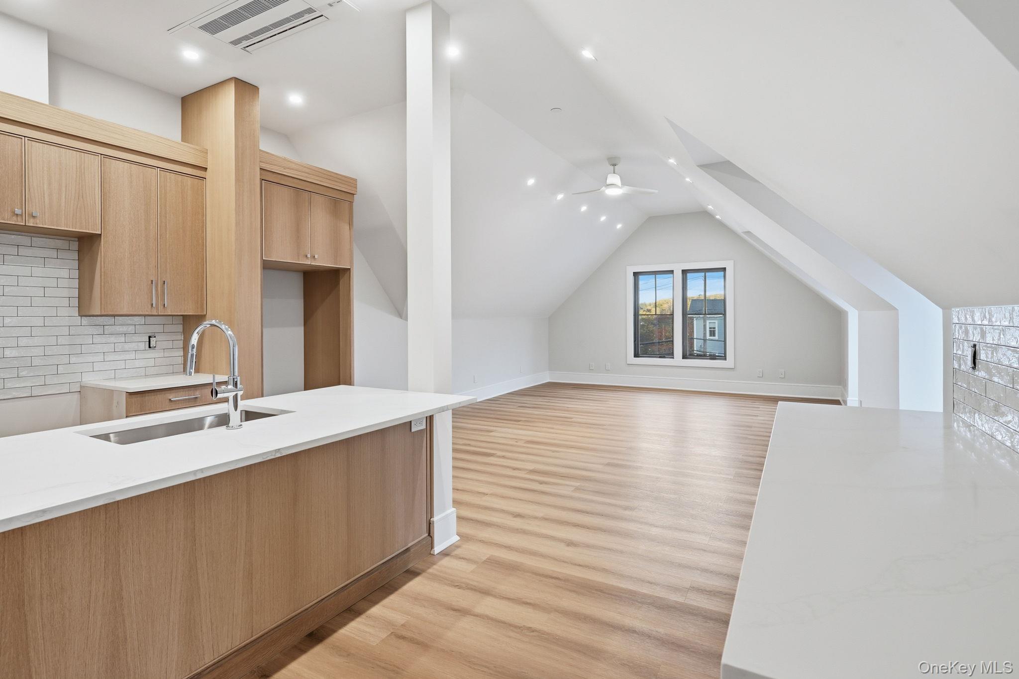 34 Clinton Avenue # 10, Dobbs Ferry, NY 10522