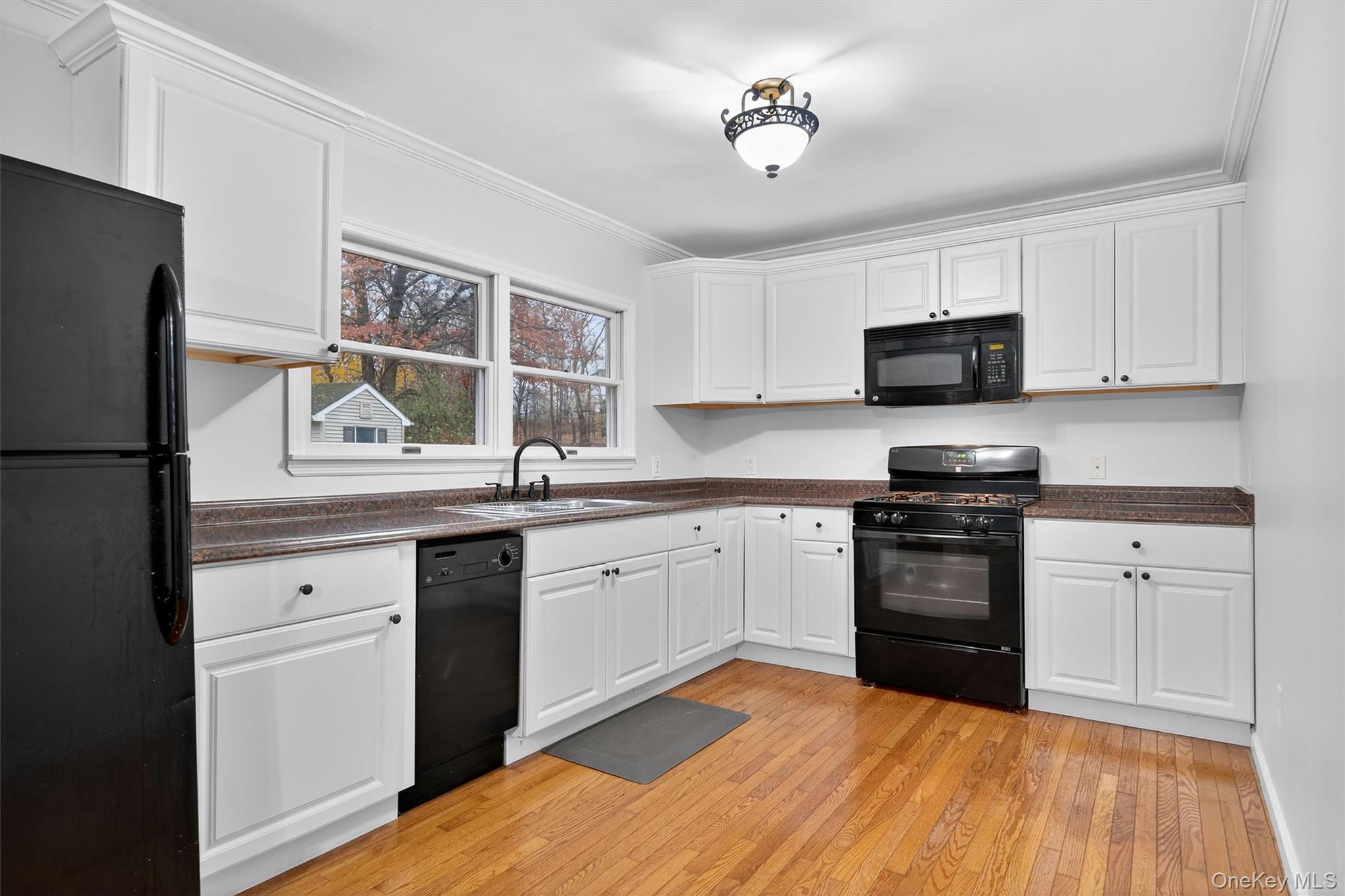 24 Patricia Lane, Washingtonville, NY 10992