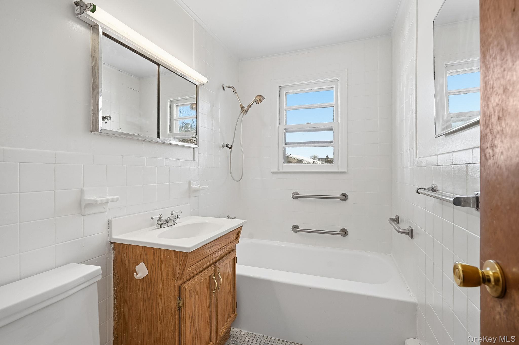 409 Fenimore Road, Mamaroneck, NY 10543