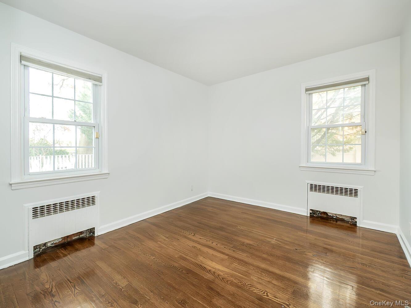 41 S 4th Street, Locust Valley, NY 11560