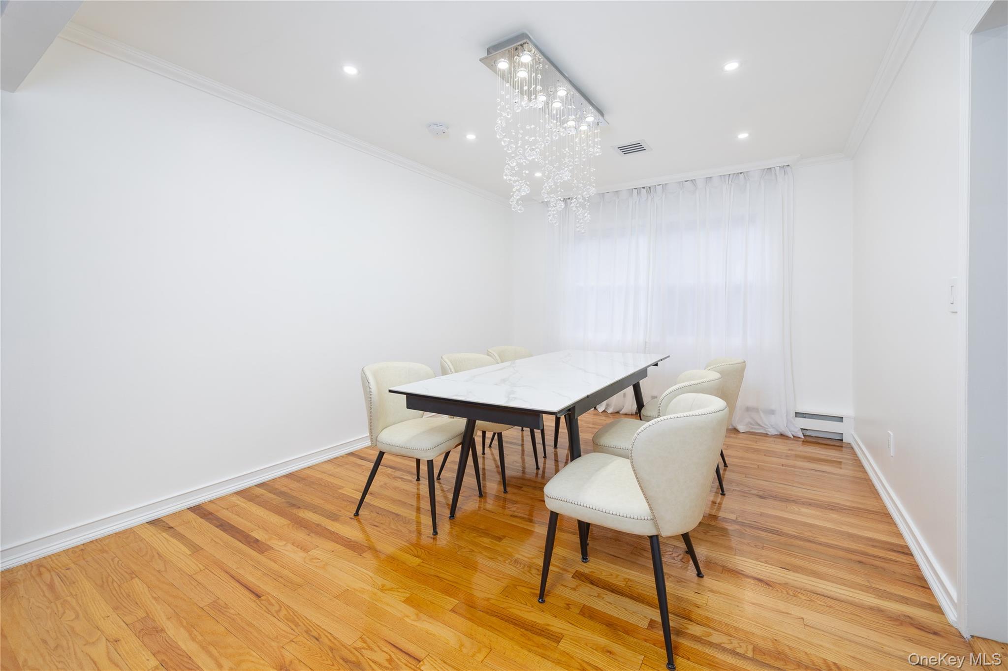 16 Twin Lakes Drive, Monsey, NY 10952